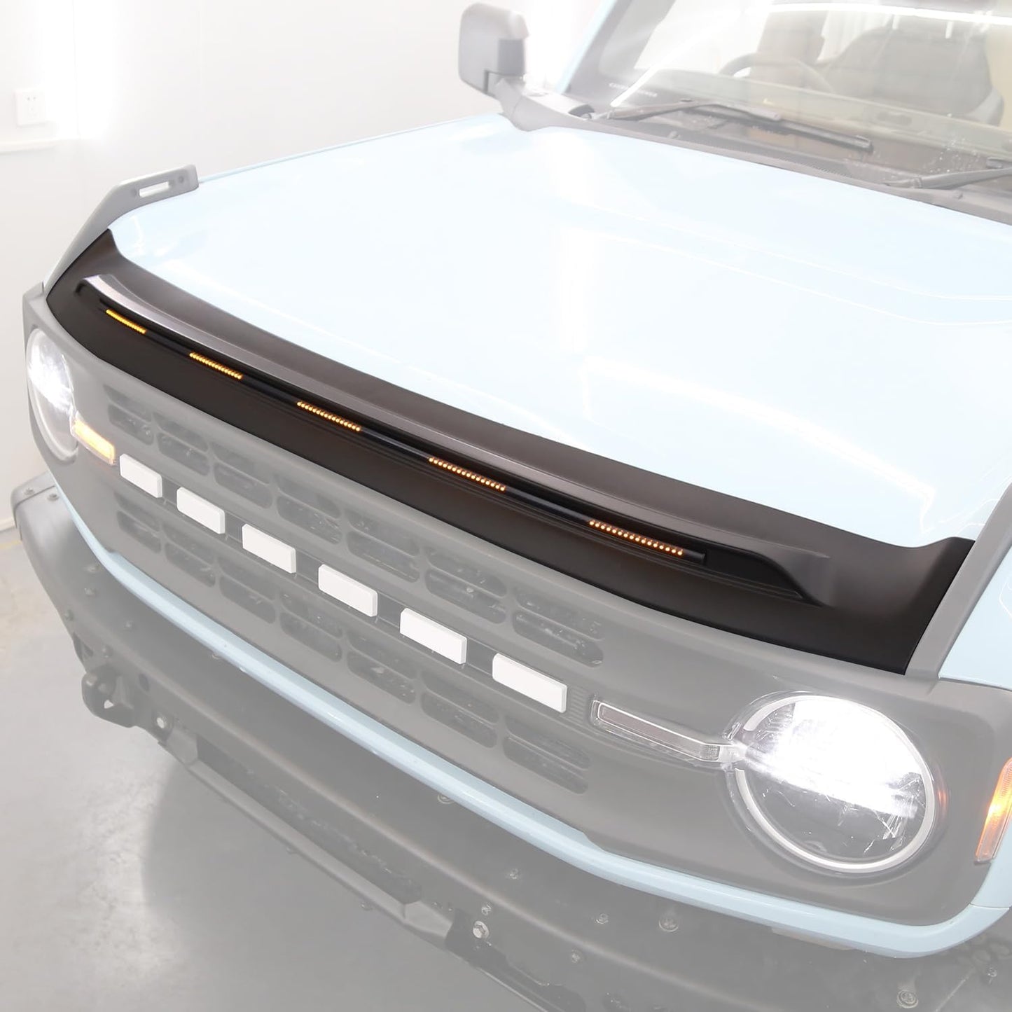 Bug Shield Hood Deflector with Light for Ford Bronco 2021-2024 2/4 Door Amber Light Bug Deflector Hood Protector