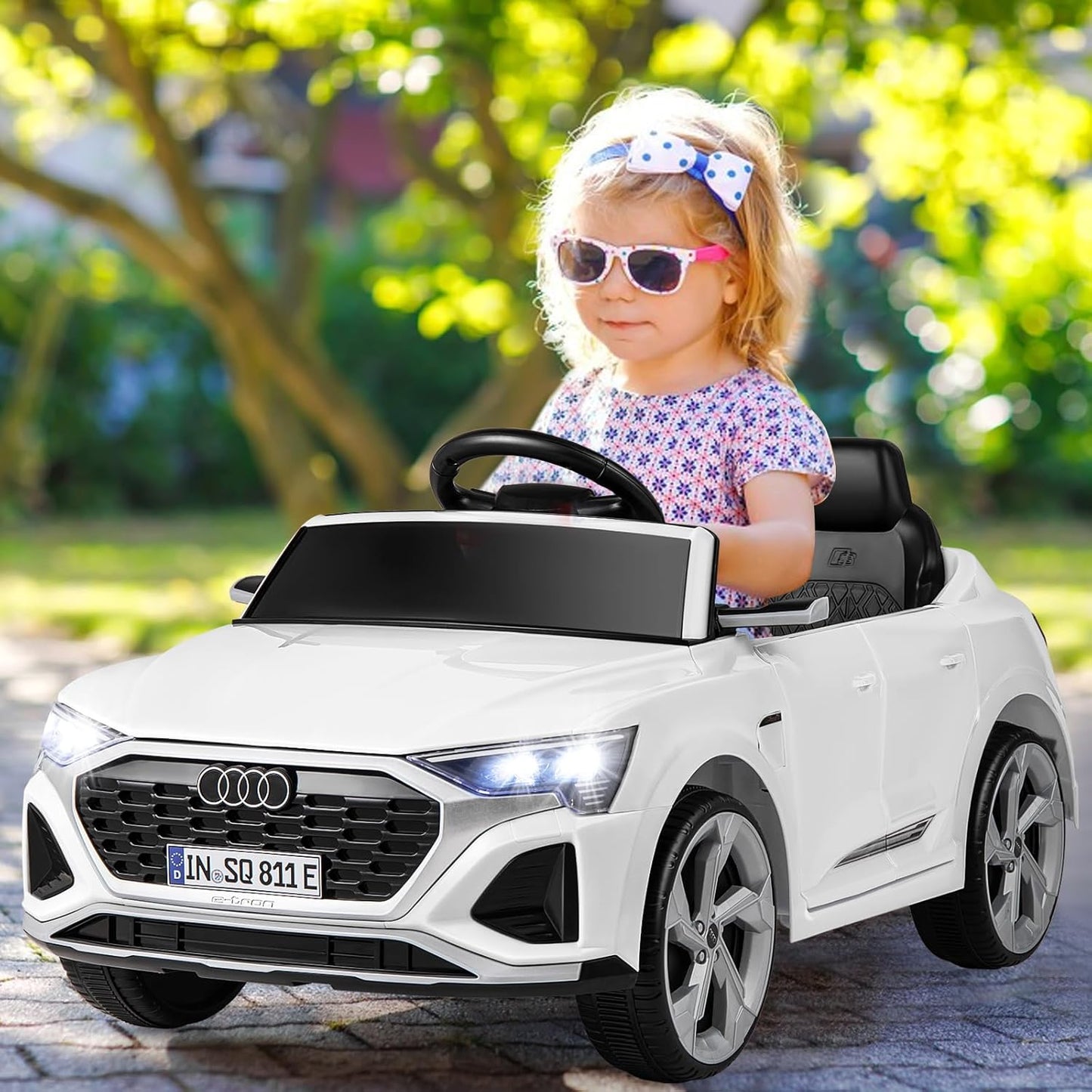 Licensed Audi SQ8 Ride on Car by OLAKIDS, 12V Kids Electric Vehicle with Remote Control, Toddlers Battery Powered Toy with 3 Speeds, Wheels Suspension, Music (White)