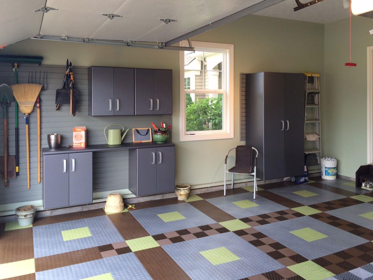 RaceDeck CircleTrac, Durable Interlocking Modular Garage Flooring Tile (24 Pack), Yellow