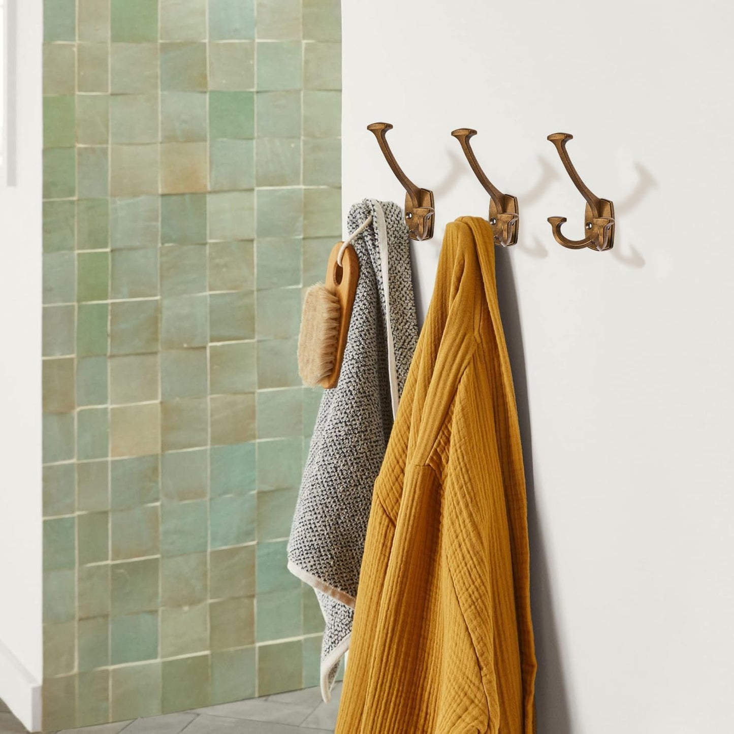 Large Wall Double-Sided Hook 5 Pack Antique Brass Hook Decorative Heavy Duty Solid Large Coat Hooks for Towel Hanging Coats Robe Towel Bags Door Back 2 Prong Hooks