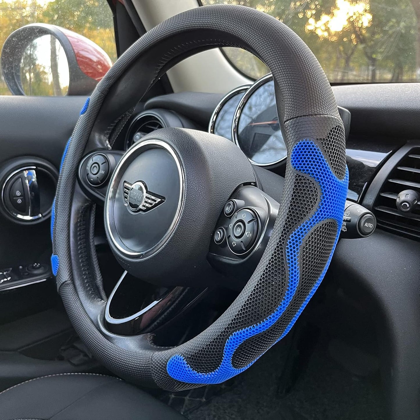 PINCTROT Comfy Grip Steering Wheel Cover, Anti-Slip Design, Universal 14.5-15 Inch(Silicone Blue)