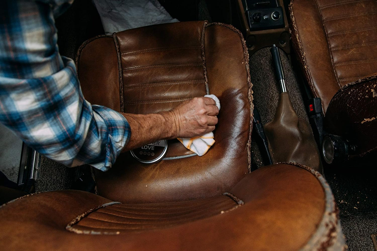 Lithium Leather Love Car Leather Cleaner and Conditioner - Deep Hydrating All Natural Premium Care For Car Interior that Restores, Rehydrates and Protects (4oz)